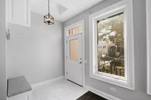 2641 N Marshfield Ave, Chicago, IL 60614 - Photo 11