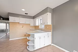 3606 S 53rd Ct, Cicero, IL 60804 - Photo 11