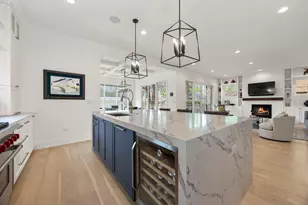 121 N Julian St, Naperville, IL 60540 - Photo 5