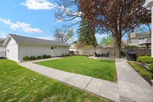 121 N Julian St, Naperville, IL 60540 - Photo 51