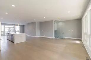 731 W 17th St, Chicago, IL 60616 - Photo 29