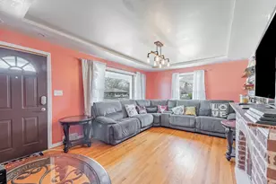 559 E 161st Pl, South Holland, IL 60473 - Photo 7