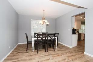 697 Gardenia Ln, Bartlett, IL 60103 - Photo 5