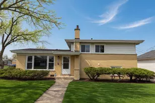 191 Kathleen Ln, Chicago Heights, IL 60411 - Photo 1