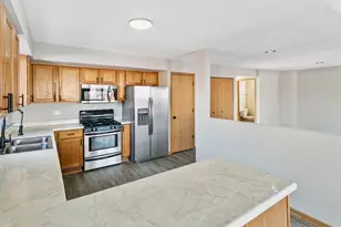 2814 140th Pl, Blue Island, IL 60406 - Photo 3