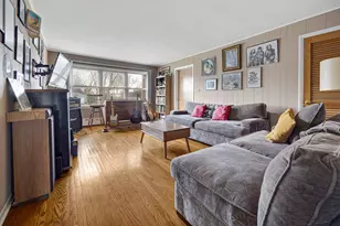 [Address not provided], Crystal Lake, IL 60014 - Photo 3