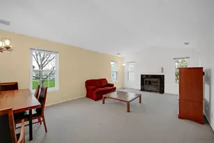 62 Winding Run Ln, Streamwood, IL 60107 - Photo 3