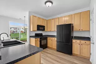 476 Brookside Dr, Oswego, IL 60543 - Photo 21
