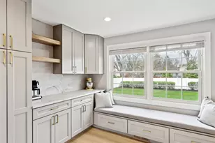 2870 Beckwith Ct, Northbrook, IL 60062 - Photo 5