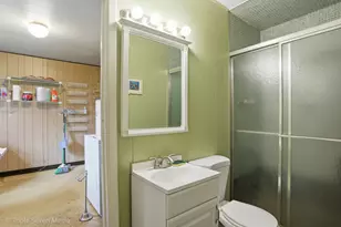 1000 N Bluebonnet Ln, Hoffman Estates, IL 60169 - Photo 13