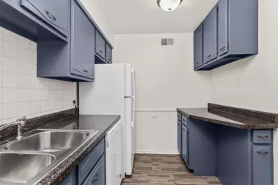 1100 Church Street #404, Evanston, IL 60201 - Photo 9