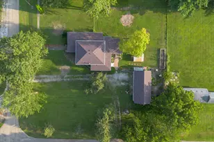 202 S Locust St, Malden, IL 61337 - Photo 5
