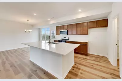 999 Celebration Drive, Aurora, IL 60504 - Photo 11