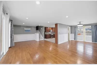214 N Pleasant Drive, Glenwood, IL 60425 - Photo 3