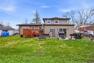 214 N Pleasant Dr, Glenwood, IL 60425 - Photo 15