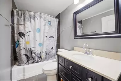 214 N Pleasant Drive, Glenwood, IL 60425 - Photo 5