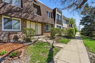 6818 Roberts Dr, Woodridge, IL 60517 - Photo 27
