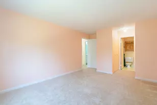 6818 Roberts Dr, Woodridge, IL 60517 - Photo 19