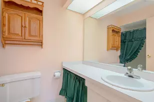 6818 Roberts Dr, Woodridge, IL 60517 - Photo 13