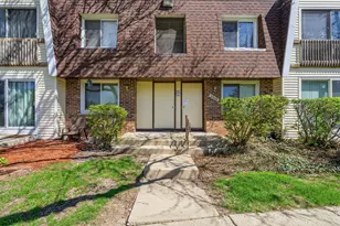 6818 Roberts Dr, Woodridge, IL 60517 - Photo 29