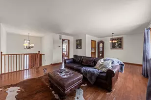 225 E Lincoln Ave, Glendale Heights, IL 60139 - Photo 3
