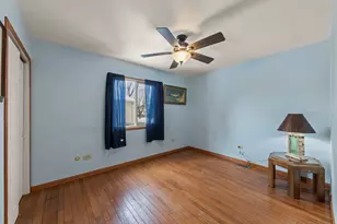 225 E Lincoln Ave, Glendale Heights, IL 60139 - Photo 13