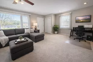 3935 Arthur Terrace Ct, Markham, IL 60428 - Photo 7