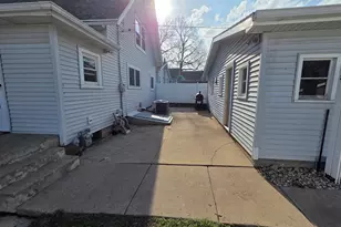 124 E 4th St, Spring Valley, IL 61362 - Photo 17
