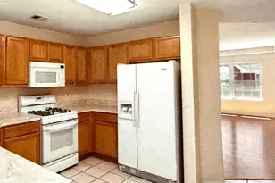1002 Kensington Dr, Northbrook, IL 60062 - Photo 5