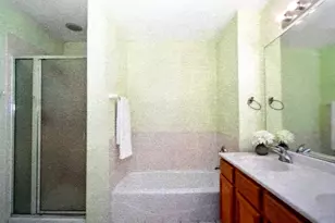 1002 Kensington Dr, Northbrook, IL 60062 - Photo 7