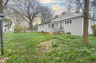 1848 N Sheridan Rd, Waukegan, IL 60087 - Photo 9