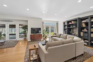 819 S Beverly Ln, Arlington Heights, IL 60005 - Photo 9