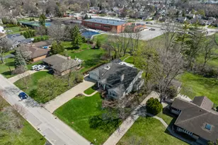 819 S Beverly Ln, Arlington Heights, IL 60005 - Photo 5
