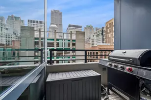 235 W Van Buren St, Chicago, IL 60607 - Photo 13