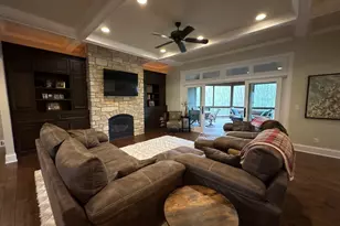 1854 W Forestview Dr, Sycamore, IL 60178 - Photo 7