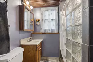 933 S Iowa Ave, Addison, IL 60101 - Photo 19