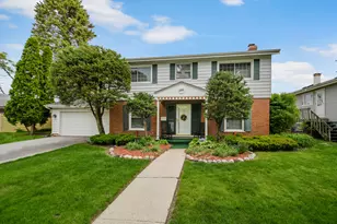 18751 Kings Rd, Homewood, IL 60430 - Photo 1