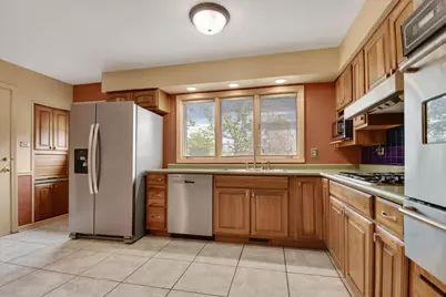 18751 Kings Road, Homewood, IL 60430 - Photo 15