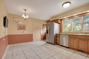 18751 Kings Rd, Homewood, IL 60430 - Photo 17