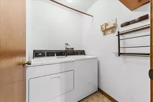 1335 Gaslight Dr, Algonquin, IL 60102 - Photo 13