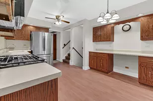 16563 Crescent Ave, Tinley Park, IL 60477 - Photo 11