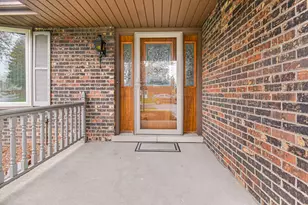 16563 Crescent Ave, Tinley Park, IL 60477 - Photo 3