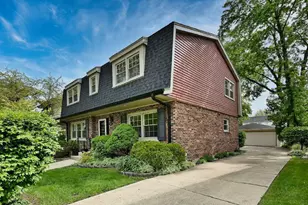 191 S Hawthorne Ave, Elmhurst, IL 60126 - Photo 3