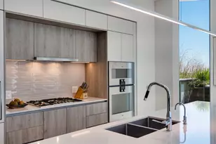 211 N Harbor Dr, Chicago, IL 60601 - Photo 9