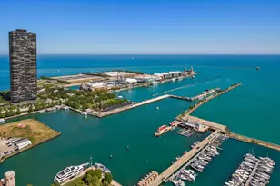 211 N Harbor Dr, Chicago, IL 60601 - Photo 27