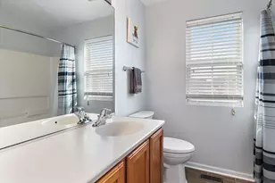 4077 Stratford Ln, Carpentersville, IL 60110 - Photo 15