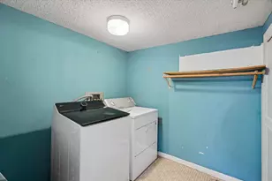 707 N Gray St, Sidell, IL 61876 - Photo 29