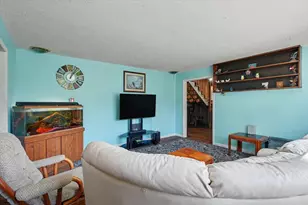 707 N Gray St, Sidell, IL 61876 - Photo 9