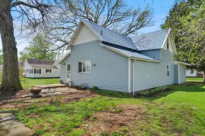 707 N Gray Street, Sidell, IL 61876 - Photo 3