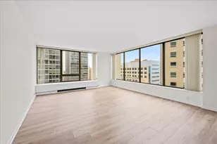 2800 N Lake Shore Dr, Chicago, IL 60657 - Photo 3
